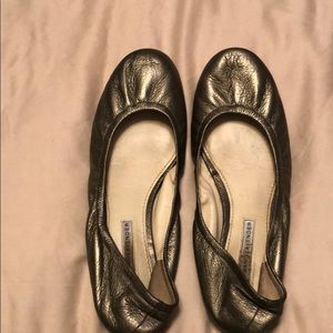 Vera Wang Lavender Pewter ballet flats size 8